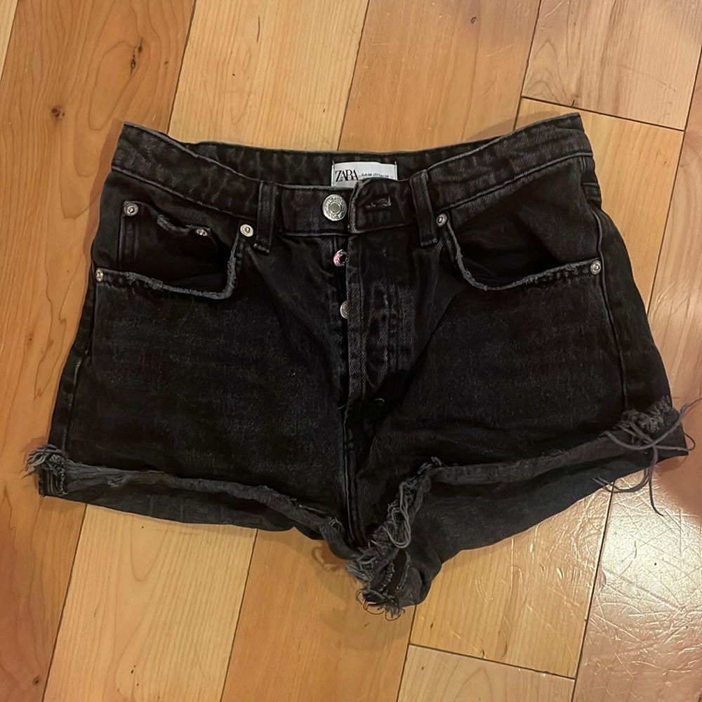 Zara black denim shorts size 4